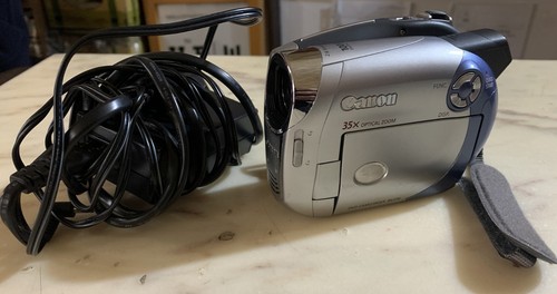 Canon dvd camcorder - canon, dc210